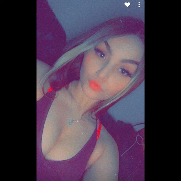 Meet your Posher, Eva - Picture 1 of 1